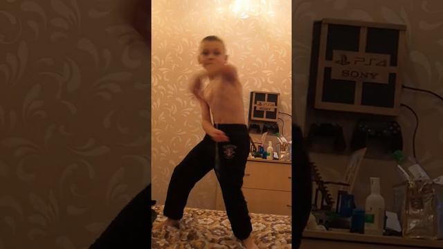 Сынуля зажигает(Niletto-Любимка) смотреть онлайн