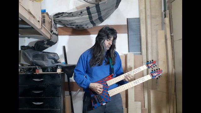 Chaves Guitarras - Chaves MiniGun 67HH Synth Doble Mastil - Video Test смотреть онлайн