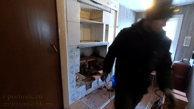 Ремонт отопительно-варочной печи Шведки: демонтаж духовки замена топочной дверки замена топливника