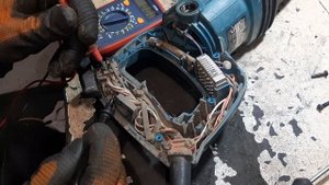 Пила сабельная Makita JR3060T не включается - ремонт.