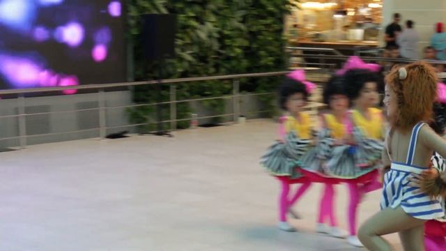 VLOG. Макияж ребенку - будем танцевать! смотреть онлайн