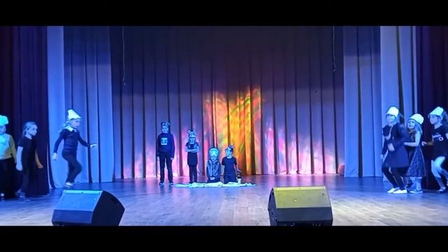 Детская театральная студия "Вешалка" “Осенние корабли” смотреть онлайн