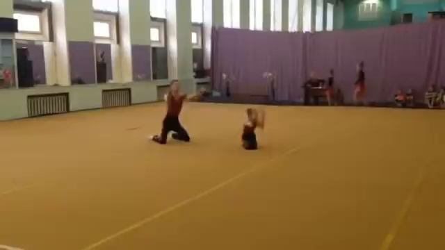Спортивная акробатика. 1 взрослый. Комбинированное Сидоренко Анна, Бунин Михаил, Новосибирск