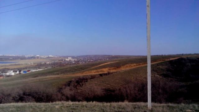 Панорама Волгограда с Ергенинской возвышенности в Кировском районе города.апрель 2018 года.