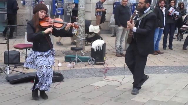 The Rocking Rabbi and his Wife - Tsiyon Square - Ben Yehuda / Jafo Street (Jaffa) Jerusalem Israel смотреть онлайн