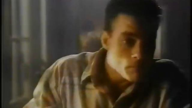 Jean-Claude Van Damme on the Arsenio Hall Show | Nowhere to Run [1993] смотреть онлайн