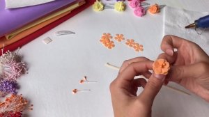 Заколки из фоамирана за 5 минут. Заколочки с цветами своими руками. How to make flower hair clips