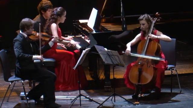 Schubert - Notturno (Trio Nocturne) - Phoenix Trio смотреть онлайн