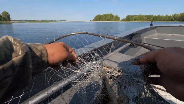 Рыбалка на щуку❤️?? / ДИКИЙ КЕМПИНГ ? на берегу Волги ? смотреть онлайн