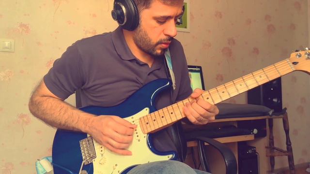 Memories by:Iman Chali...Fender Deluxe Stratocaster смотреть онлайн