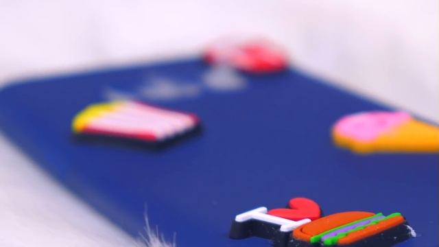 Разоблачаем китайца™ Что внутри сквиши? Чехлы для телефона / Попсокеты и антистрессы ? Afinka смотреть онлайн