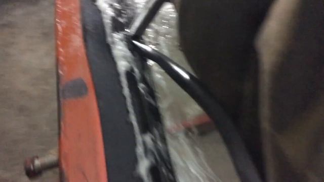 Установка лобового стекла. Большая кабина трактор ЮМЗ смотреть онлайн