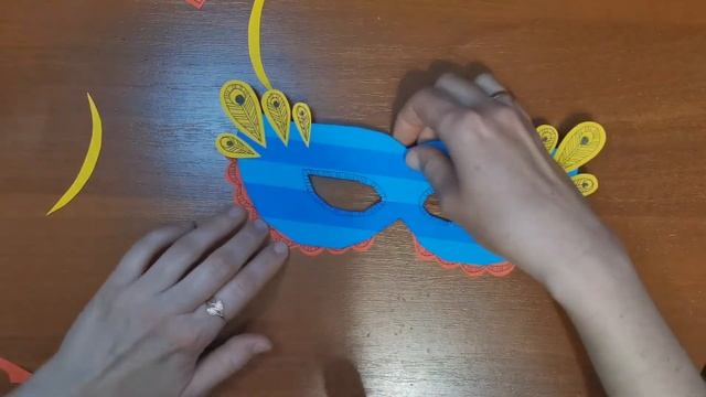 Карнавальна маска від творчої студії "Досвітки" смотреть онлайн