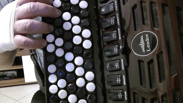 АККОРДЫ ОТ НОТЫ СОЛЬ - АРПЕДЖИО И АККОРДЫ смотреть онлайн