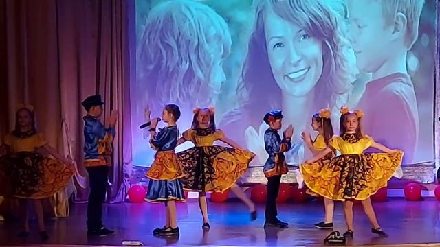 Василиса Белышева " Спляшем Ваня?" смотреть онлайн