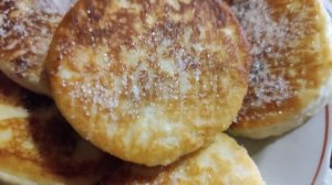 САМЫЙ ВКУСНЫЙ ЗАВТРАК. СЫРНИКИ С ИЗЮМОМ.