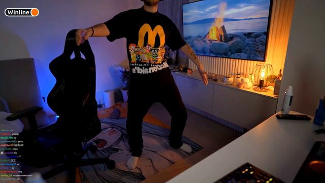 КОРЕШ ТРЕНИРУЕТСЯ ТАНЦЕВАТЬ смотреть онлайн