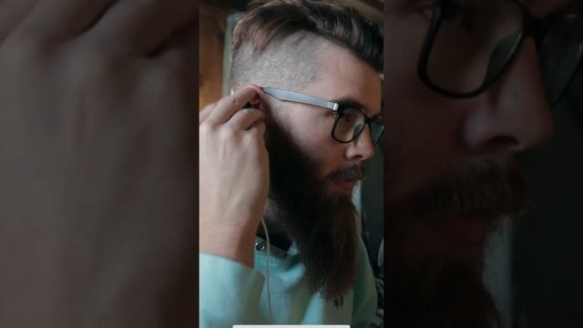 Your headphones Suck! ? смотреть онлайн