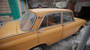 Москвич 412 1975г. с пробегом 57 000 км. в подарок. Простоял 20 лет в гараже.
