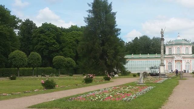 Кусково время пионов смотреть онлайн