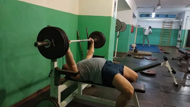 2019-09-27 Иван Каширин день 16 Жим 130кг смотреть онлайн