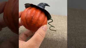 Тыква на Хэллоуин. Игрушка из папье-маше.