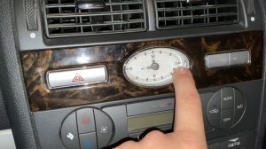 Ford Mondeo MK 3. Как настроить часы на приборной панели