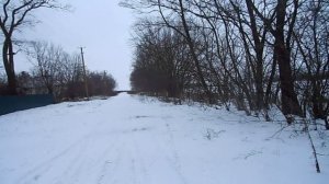 Самодельный мини грузовик на снегу