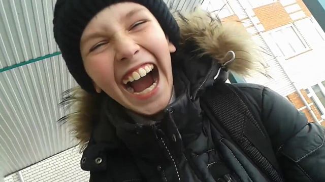 Мой друг смеется как осел смотреть онлайн