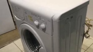 Стиральная машинка INDESIT WIUN105