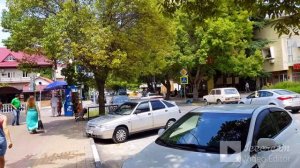 ?ЛАЗАРЕВСКОЕ СОЧИ.столовые "Катран" и "Санта барбара",ул Победы и ул.Октябрьская. И один жираф!