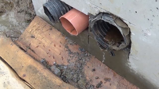 Ливневый дренаж, отмостка, отделка цоколя, терраса на сваях смотреть онлайн