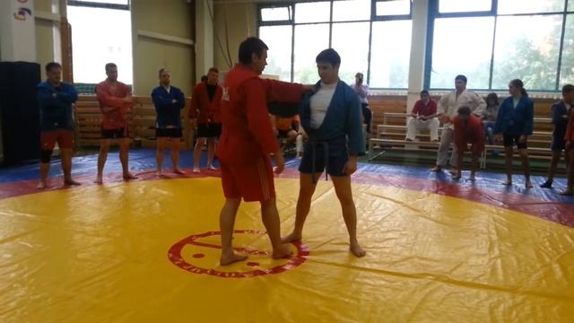 Igor Kurinnoy Reviewing Some Throw Fundamentals смотреть онлайн