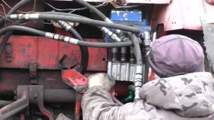 Гидравлика трактора ЮМЗ пробило прокладку гидрораспределителя