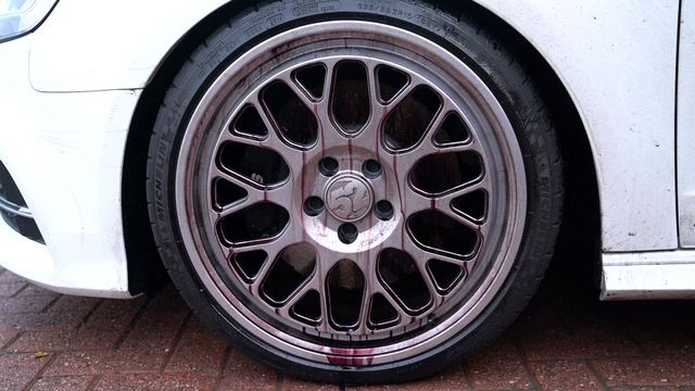 Carbon Collective React Wheel Cleaner | Fifteen52 Formula GT Wheel Cleaning (4K) смотреть онлайн