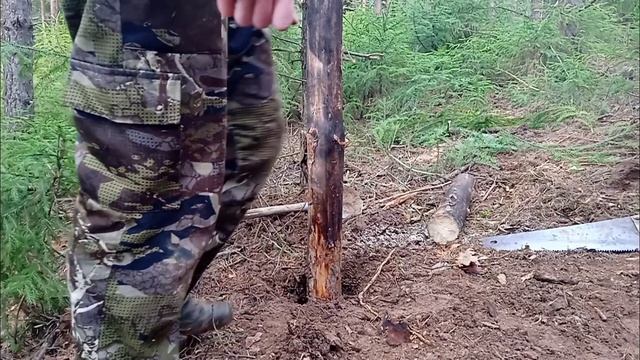 НАЧАЛО ПОСТРОЙКИ ХИЖИНЫ | ПОЧЕМУ ОТКАЗАЛСЯ ОТ ГЛИНЫ? смотреть онлайн