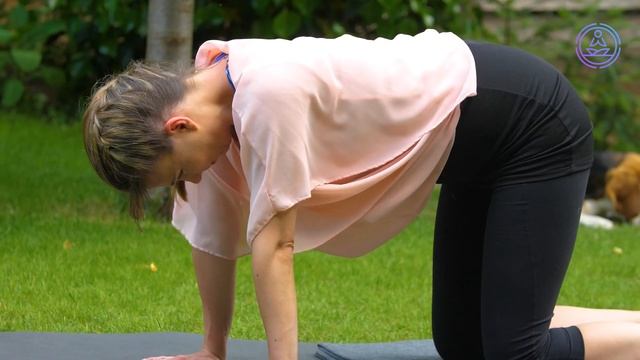 Marjaryasana - Cat pose - For beginners to learn and practice смотреть онлайн