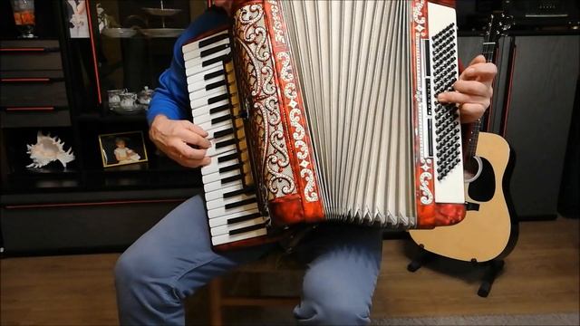 Akordeon Horch Musatte 120 basów смотреть онлайн