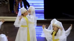 Осетинский девичий танец.  ТСЦ Держи ритм группа 6-9 лет.