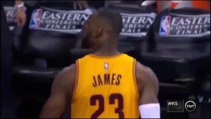 10 ЛУЧШИХ ДАНКОВ ЛЕБРОНА ДЖЕЙМСА