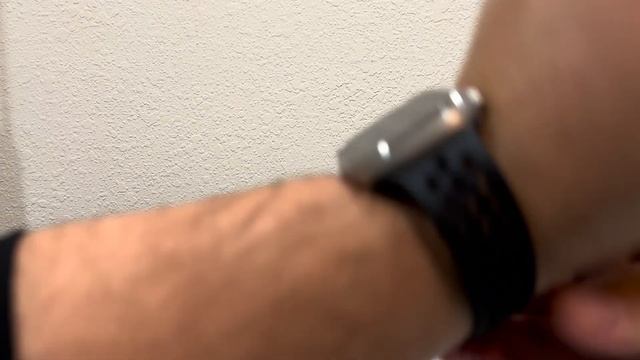 Apple Watch Ultra with Nike Sport Band смотреть онлайн