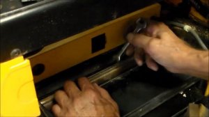 How to Change Planer Knives DeWalt 733