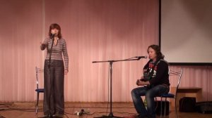 Лариса Брохман. "Пёрышки у птички".