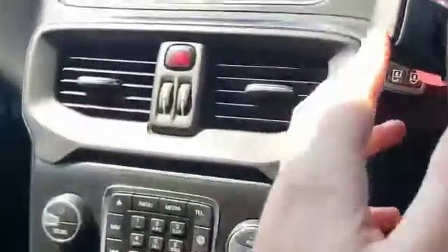 Used Volvo V40 - 2019 смотреть онлайн