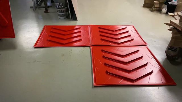 Термовакуумная формовка пластика, стрелки Лукойл | West Group смотреть онлайн