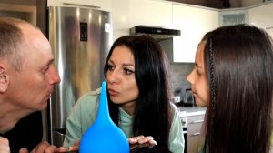 Три УКОЛА и КЛИЗМА - медсестра ЛЕЧИТ Сергея и Юлю!!! -Ааааа // юс шоу