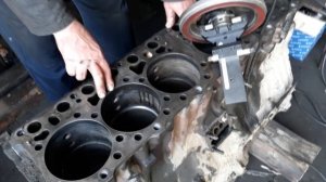 Ремонт двигателя Mack грузовиков Renault Magnum