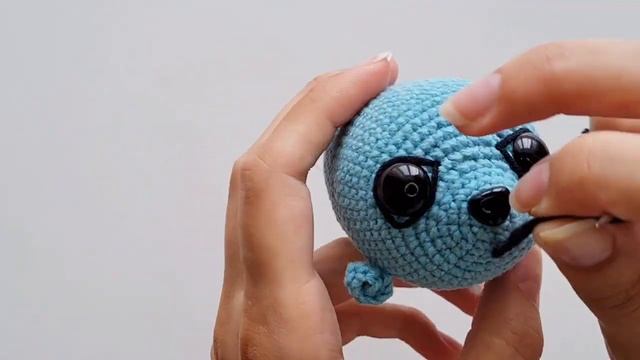 ОФОРМЛЕНИЕ МОРДОЧКИ ТЮЛЕНЮ - Часть 2. Игрушка амигуруми крючком для начинающих.Живые глазки игрушке смотреть онлайн
