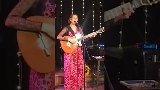 Я на земле всего лишь человек... #душевныепесни #светланакопылова #песникопыловой #шортс #shorts смотреть онлайн