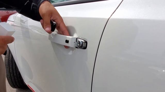 CK - 2022 Kia Soul - How To Remove Keyhole Cap! смотреть онлайн
